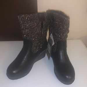 NWT Muk Luks Palmer Womens Boots